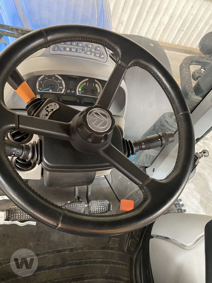 New Holland T 7.245 AC StageV - 拖拉机:图4 New Holland T 7.245 AC StageV - 拖拉机:图4