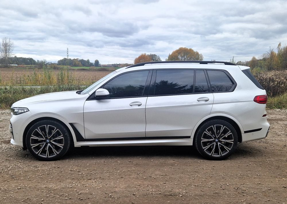 BMW X7 M50i sport - 越野车:图4 BMW X7 M50i sport - 越野车:图4