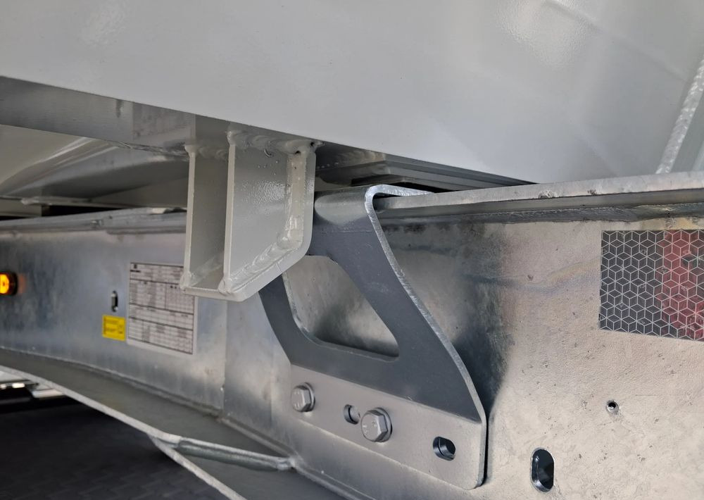 Zaslaw Aluminiowa skrzynia 28-33m3 - 翻斗半拖车:图4 Zaslaw Aluminiowa skrzynia 28-33m3 - 翻斗半拖车:图4