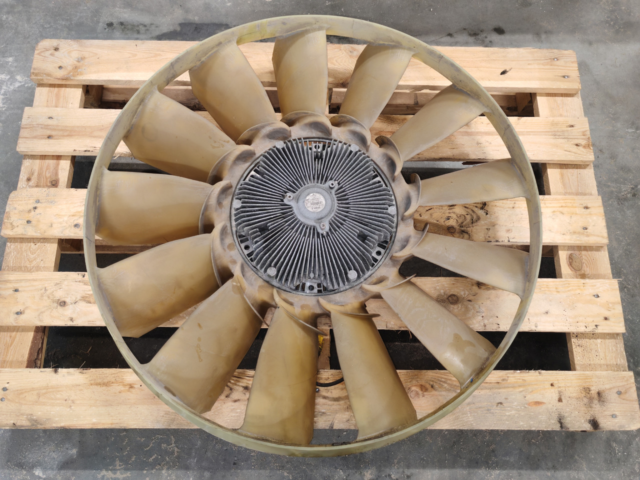 MAN TGS TGX / D2676LF / VISCO CLUTCH FAN / 51066007125 - 风扇:图2 MAN TGS TGX / D2676LF / VISCO CLUTCH FAN / 51066007125 - 风扇:图2