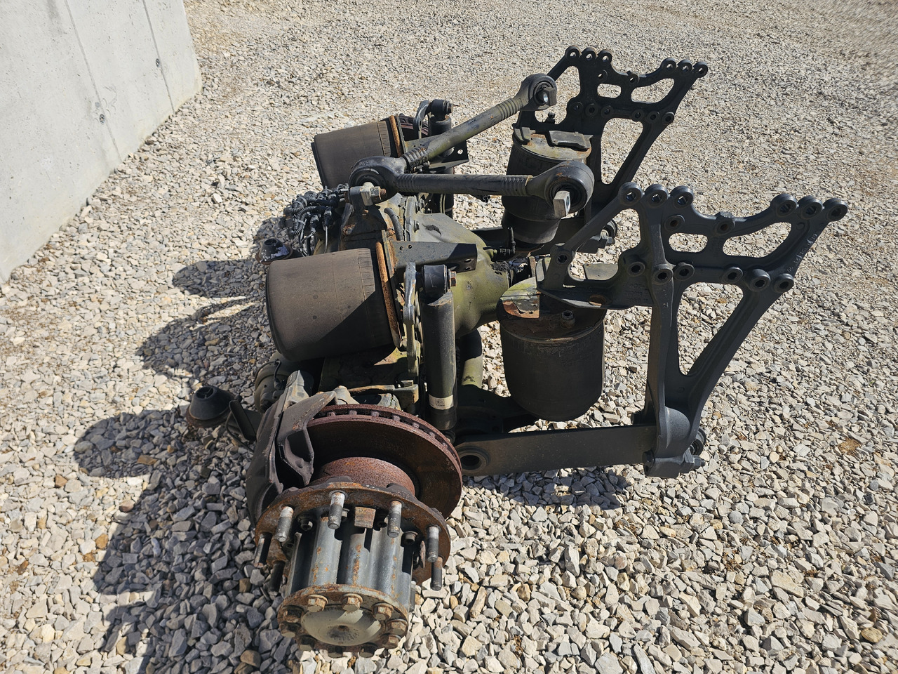 MERCEDES-BENZ ACTROS MP4 / COMPLETE REAR AXLE / R440 /RATIO: 2.733 - 后轴:图2 MERCEDES-BENZ ACTROS MP4 / COMPLETE REAR AXLE / R440 /RATIO: 2.733 - 后轴:图2