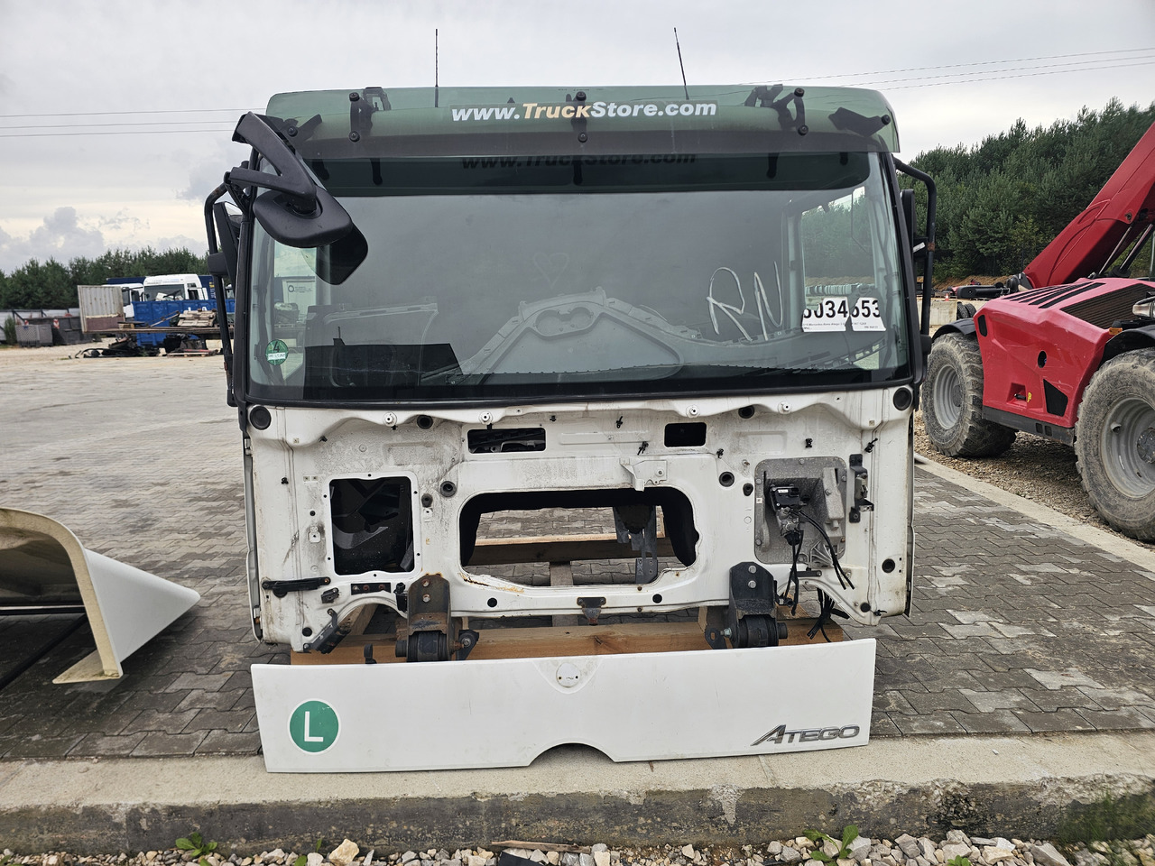 MERCEDES-BENZ ATEGO EURO 6 / CABINE - 驾驶室:图2 MERCEDES-BENZ ATEGO EURO 6 / CABINE - 驾驶室:图2