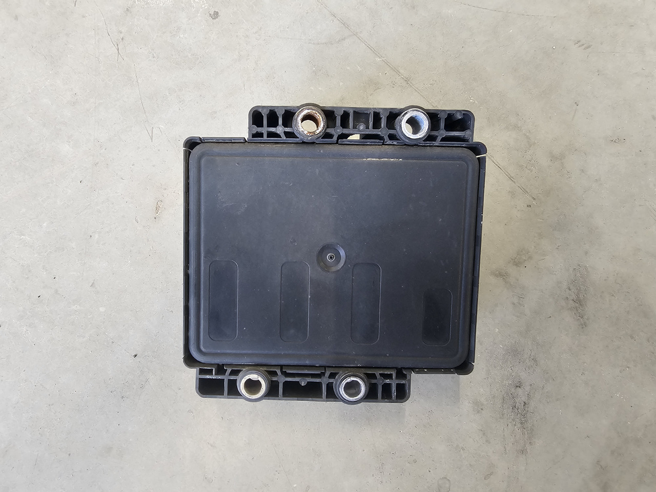 SCANIA S, R, P, G / ELC4 CONTROL UNIT / 2387392 - ECU:图3 SCANIA S, R, P, G / ELC4 CONTROL UNIT / 2387392 - ECU:图3