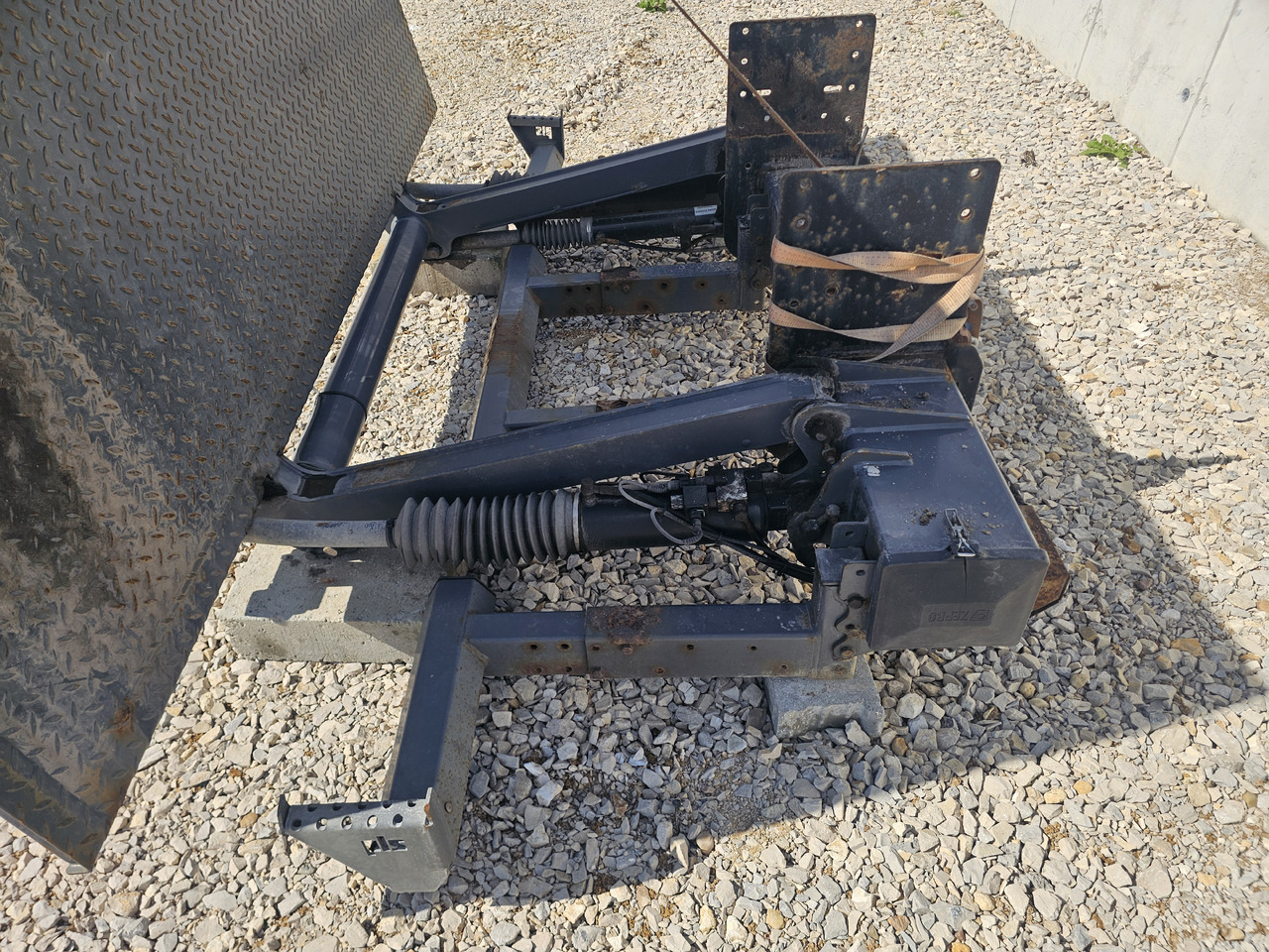 ZEPRO Z 2000-175 MA / 2019 / 2000kg - 尾吊:图4 ZEPRO Z 2000-175 MA / 2019 / 2000kg - 尾吊:图4