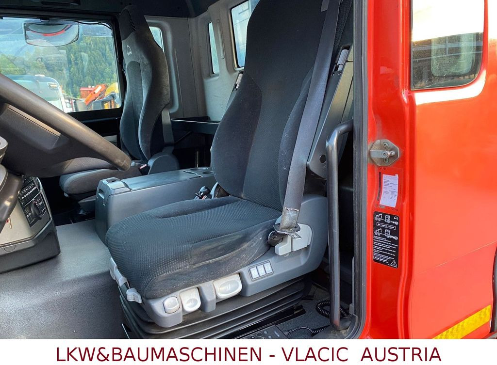 MAN TGS Holztransporter mit Kran Palfinger MAN TGS 33.480 6x6Holztransporter mit Kran Palfinger - 木材运输车, 起重车:图4 MAN TGS Holztransporter mit Kran Palfinger MAN TGS 33.480 6x6Holztransporter mit Kran Palfinger - 木材运输车, 起重车:图4