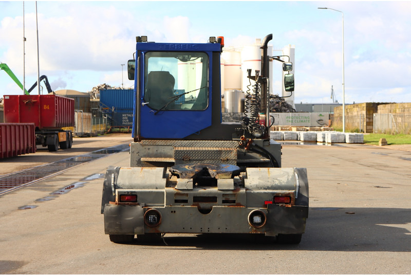 Terberg TT220 - 码头牵引车:图5 Terberg TT220 - 码头牵引车:图5