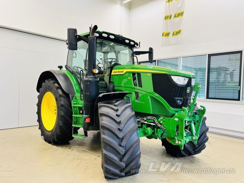 John Deere 6R 215 - 拖拉机:图2 John Deere 6R 215 - 拖拉机:图2