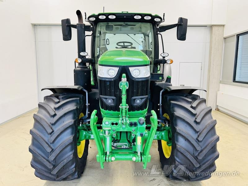 John Deere 6R 215 - 拖拉机:图3 John Deere 6R 215 - 拖拉机:图3