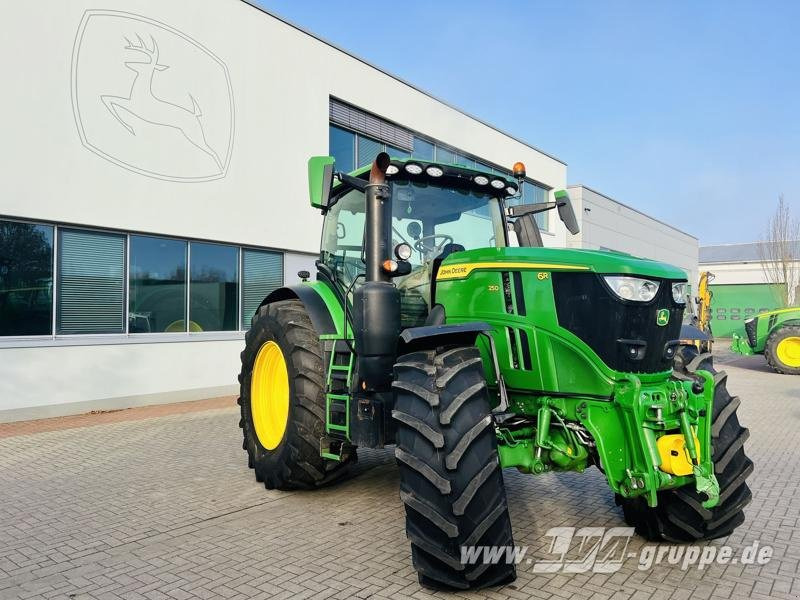 John Deere 6R 250 - 拖拉机:图1 John Deere 6R 250 - 拖拉机:图1
