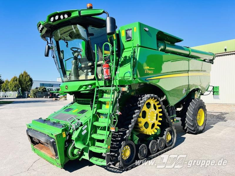 John Deere S790 - 联合收割机:图1 John Deere S790 - 联合收割机:图1