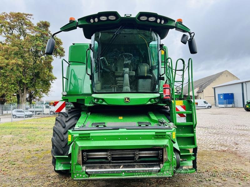 John Deere T660 - 联合收割机:图2 John Deere T660 - 联合收割机:图2