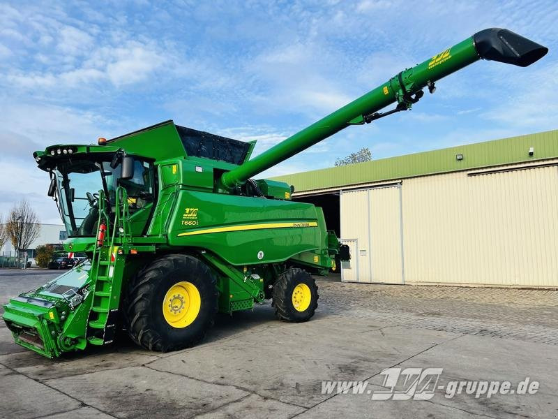 John Deere T660 - 联合收割机:图1 John Deere T660 - 联合收割机:图1