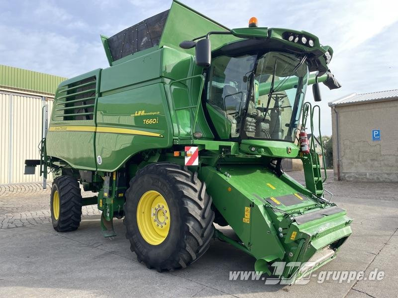 John Deere T660i - 联合收割机:图2 John Deere T660i - 联合收割机:图2