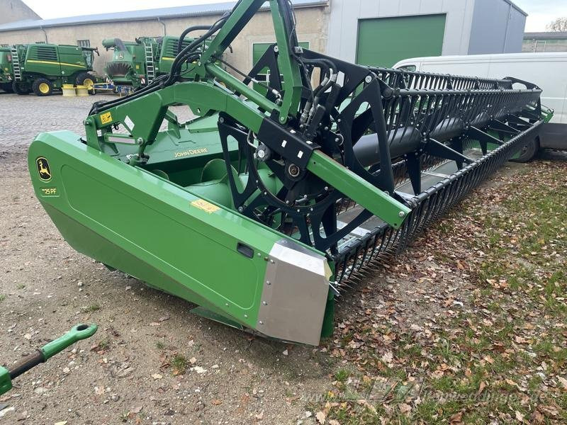 John Deere T670 i - 联合收割机:图2 John Deere T670 i - 联合收割机:图2