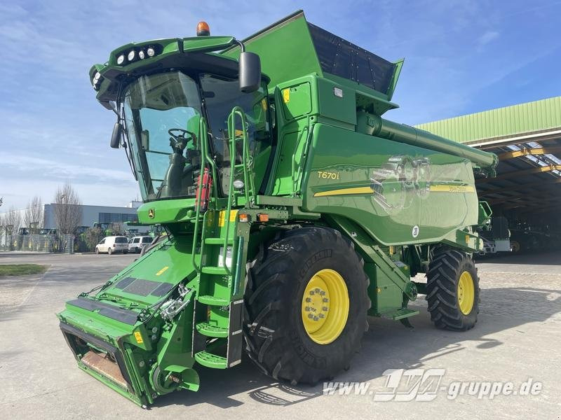 John Deere T670 i - 联合收割机:图4 John Deere T670 i - 联合收割机:图4