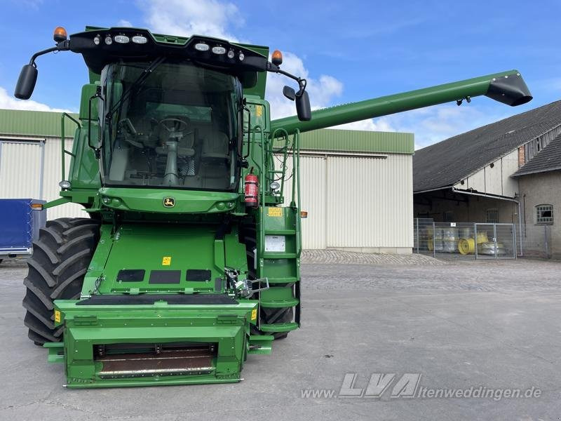John Deere W550 - 联合收割机:图2 John Deere W550 - 联合收割机:图2