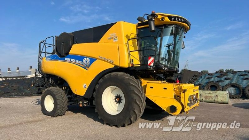 New Holland CR9.90 - 联合收割机:图2 New Holland CR9.90 - 联合收割机:图2