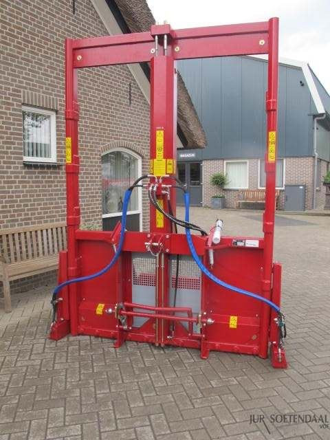 BVL MEGASTAR 195 DW SILAGE CUTTER - 筒仓设备:图1 BVL MEGASTAR 195 DW SILAGE CUTTER - 筒仓设备:图1