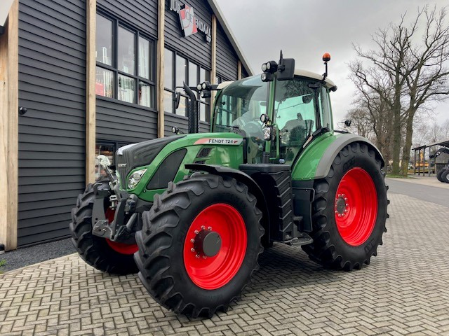 FENDT 724 profi plus - 拖拉机:图2 FENDT 724 profi plus - 拖拉机:图2