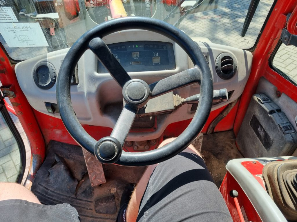 轮式装载机 KOMATSU WA70-5：图11