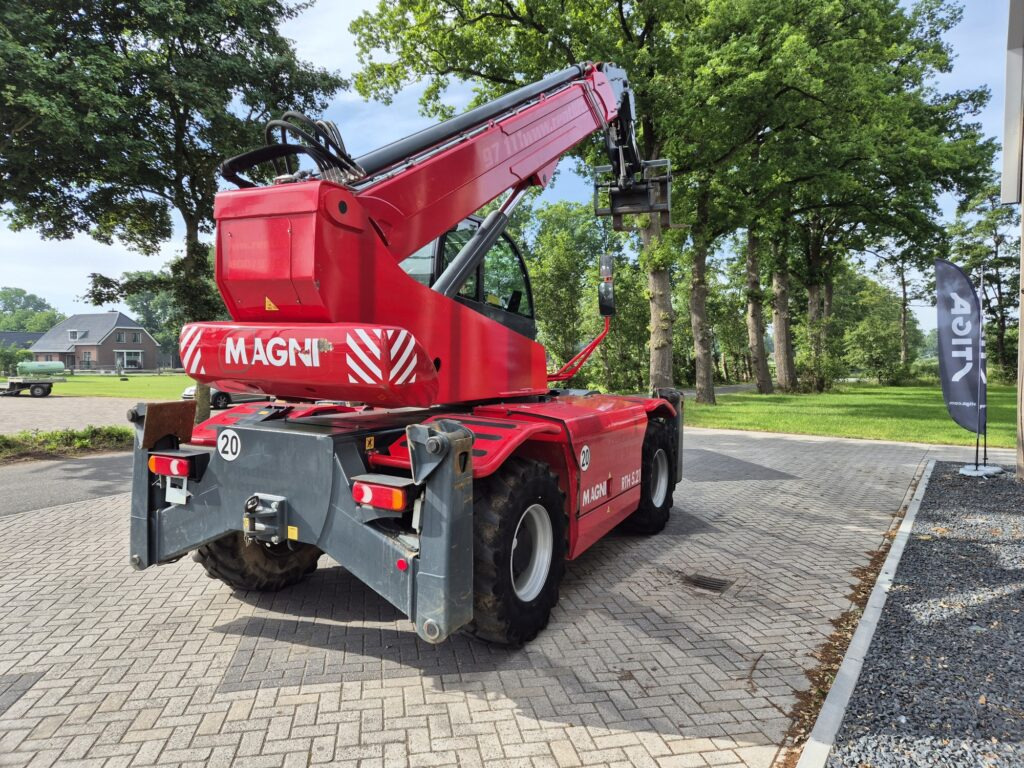 MAGNI RTH 5.21 D/D - 伸缩臂叉装车:图5 MAGNI RTH 5.21 D/D - 伸缩臂叉装车:图5