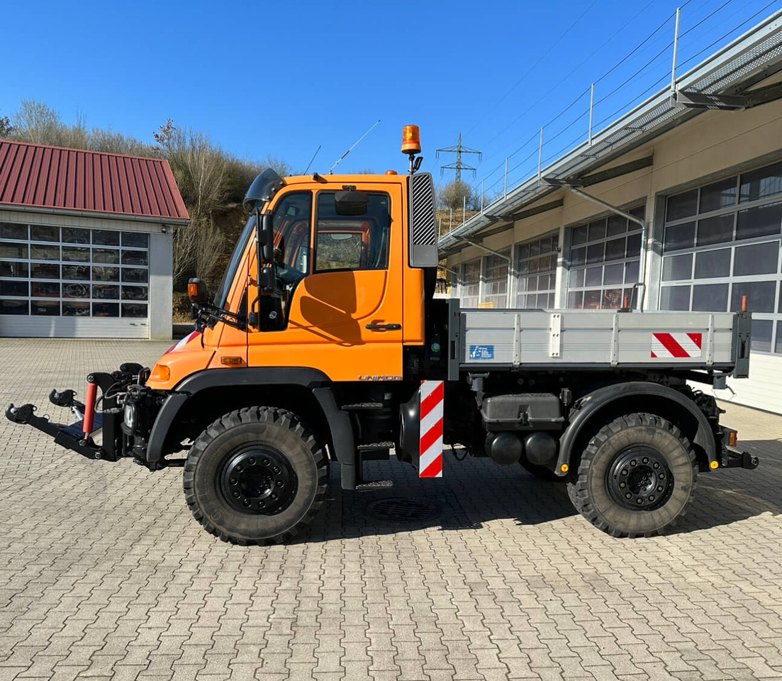 Unimog 400 - U400 405 02734 mit Heckkraftheber Mer - 翻斗车:图2 Unimog 400 - U400 405 02734 mit Heckkraftheber Mer - 翻斗车:图2