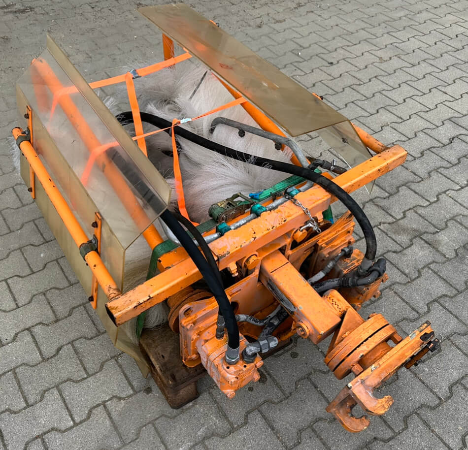 Unimog Doppelwaschbürste Mulag DWB - 扫地机:图1 Unimog Doppelwaschbürste Mulag DWB - 扫地机:图1