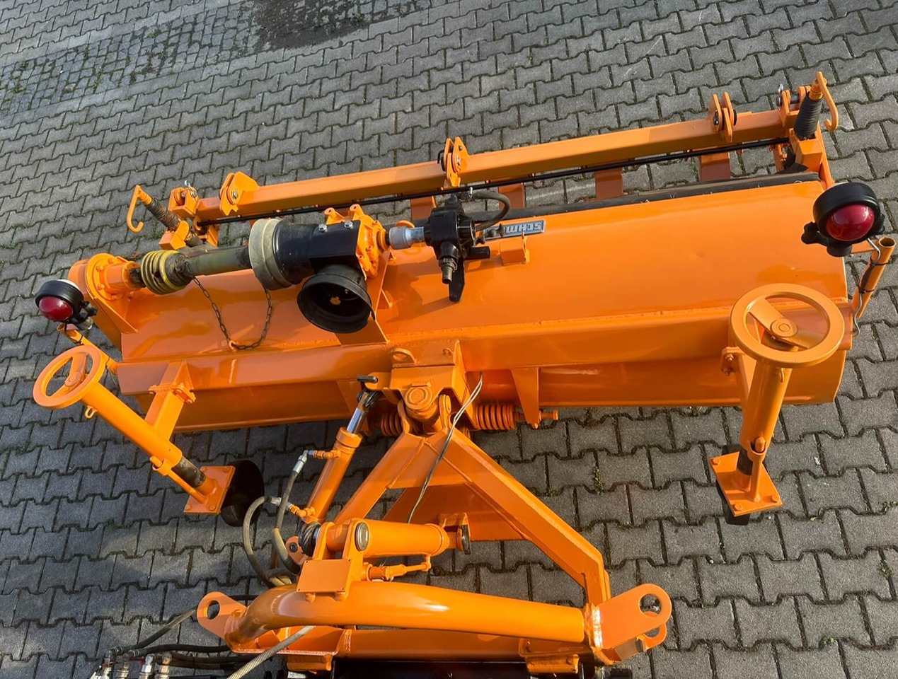 Unimog Frontanbaukehrbesen Schmidt VKS4.2 - 扫地机:图5 Unimog Frontanbaukehrbesen Schmidt VKS4.2 - 扫地机:图5