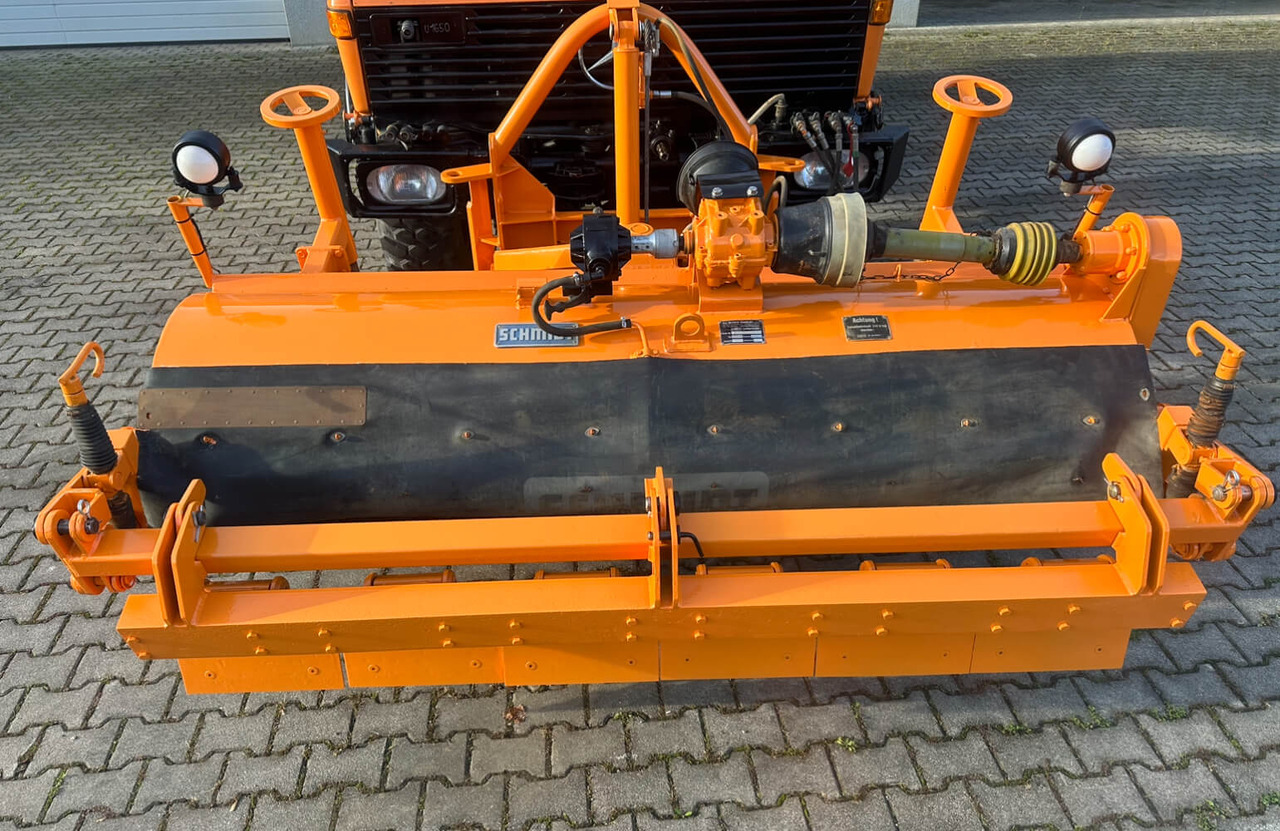 Unimog Frontanbaukehrbesen Schmidt VKS4.2 - 扫地机:图1 Unimog Frontanbaukehrbesen Schmidt VKS4.2 - 扫地机:图1