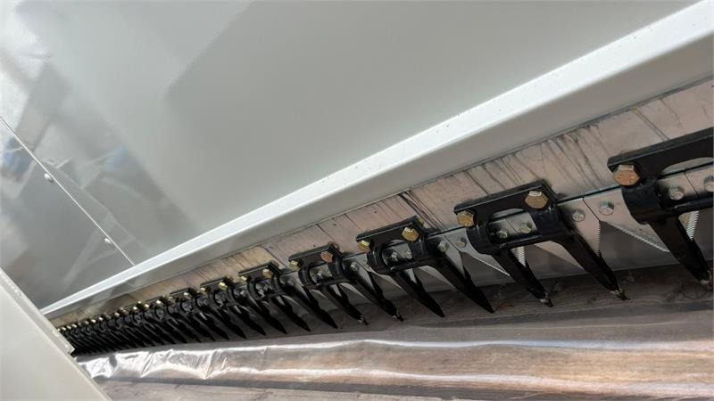 Claas 9000mm raps fortsats bord til Claas C900 med sidek - 联合收割机:图5 Claas 9000mm raps fortsats bord til Claas C900 med sidek - 联合收割机:图5