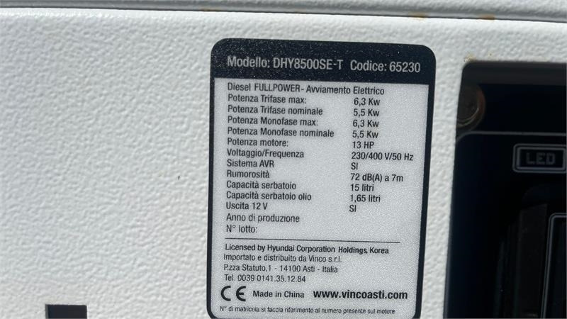 Hyundai DHY8500SE-T 7,0kW diesel - 发电机组:图4 Hyundai DHY8500SE-T 7,0kW diesel - 发电机组:图4