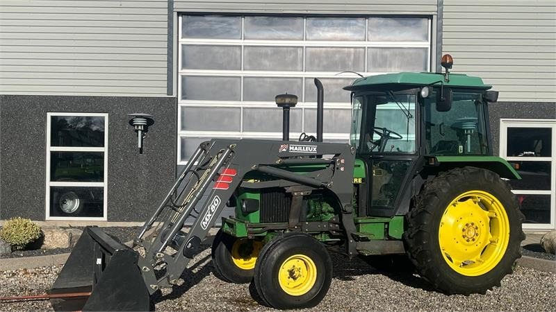 John Deere 2850 Med frontlæsser - 拖拉机:图1 John Deere 2850 Med frontlæsser - 拖拉机:图1