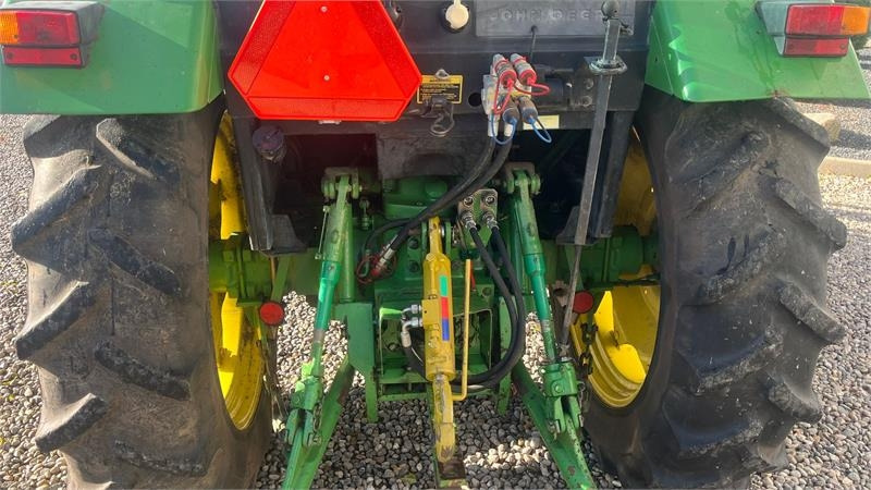 John Deere 2850 Med frontlæsser - 拖拉机:图5 John Deere 2850 Med frontlæsser - 拖拉机:图5