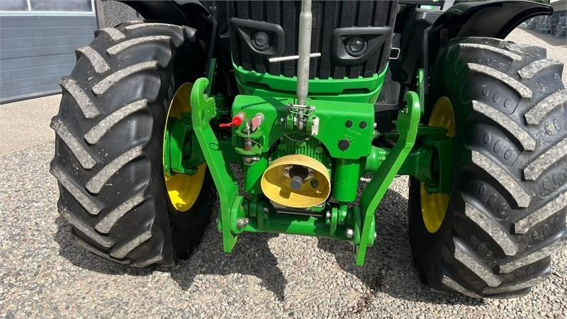 John Deere 6175R Med frontlift og frontPTO samt luft anlæg - 拖拉机:图4 John Deere 6175R Med frontlift og frontPTO samt luft anlæg - 拖拉机:图4