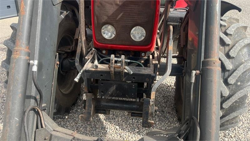Massey Ferguson 6480 Dyna 4 Med frontlift og frontlæsser - 拖拉机:图4 Massey Ferguson 6480 Dyna 4 Med frontlift og frontlæsser - 拖拉机:图4