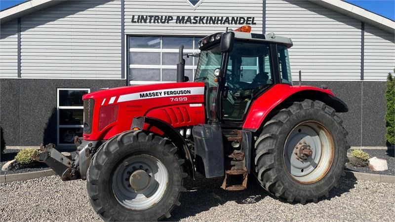 Massey Ferguson 7499 DYNA VT Med frontlift - 拖拉机:图1 Massey Ferguson 7499 DYNA VT Med frontlift - 拖拉机:图1