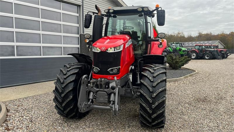 Massey Ferguson 7726 S DynaVT Med frontlift - 拖拉机:图4 Massey Ferguson 7726 S DynaVT Med frontlift - 拖拉机:图4