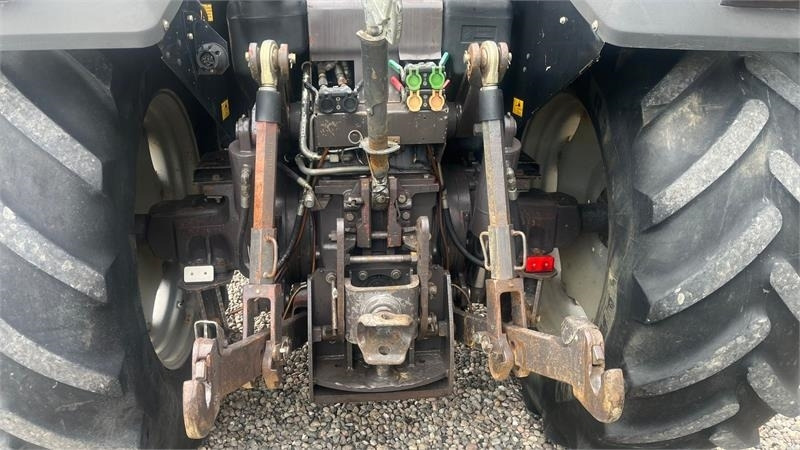 Massey Ferguson 8120 DYNA 4 Med frontlift  - 拖拉机:图5 Massey Ferguson 8120 DYNA 4 Med frontlift  - 拖拉机:图5