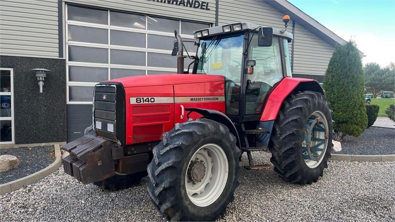 Massey Ferguson 8140 Dyna Shift  - 拖拉机:图2 Massey Ferguson 8140 Dyna Shift  - 拖拉机:图2