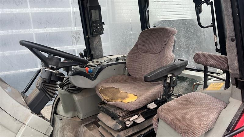 Massey Ferguson 8250 Powercontrol - 拖拉机:图5 Massey Ferguson 8250 Powercontrol - 拖拉机:图5