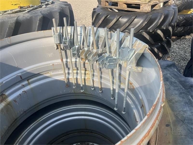 Michelin 20.8R38 Sølv med ring og 8 MD+ låse - 轮胎 适用于 农业机械:图2 Michelin 20.8R38 Sølv med ring og 8 MD+ låse - 轮胎 适用于 农业机械:图2