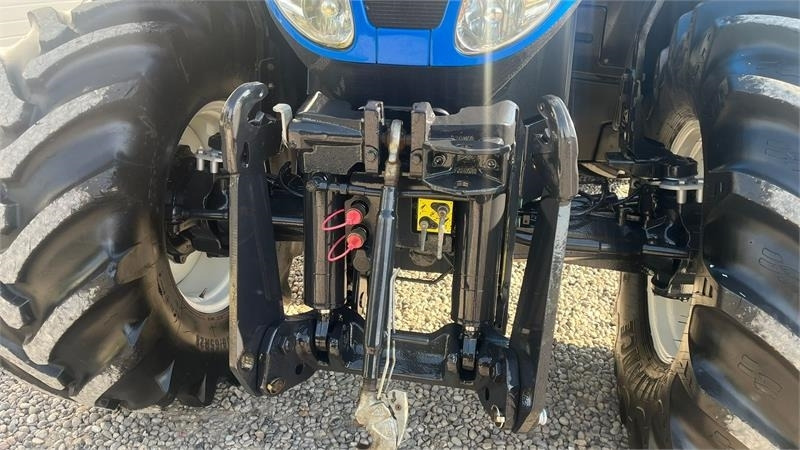 New Holland T7.270 AutoCommand med frontlift - 拖拉机:图4 New Holland T7.270 AutoCommand med frontlift - 拖拉机:图4