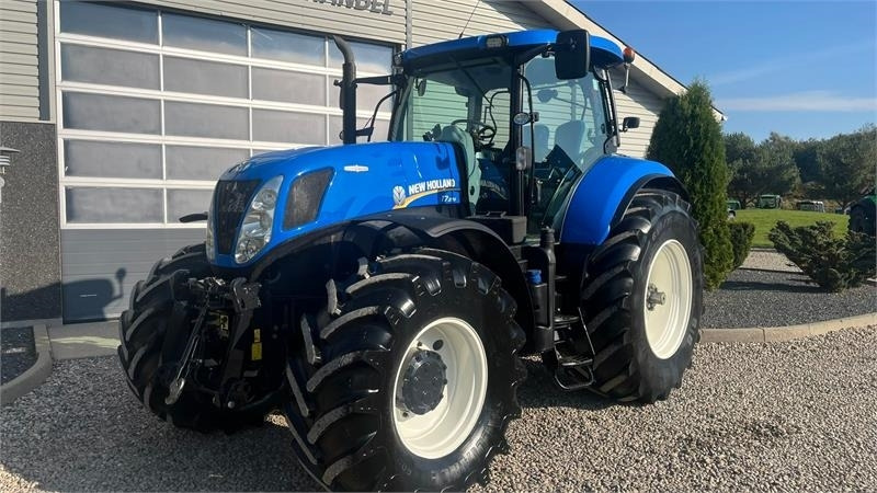 New Holland T7.270 AutoCommand med frontlift - 拖拉机:图2 New Holland T7.270 AutoCommand med frontlift - 拖拉机:图2