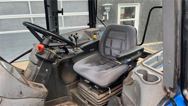 New Holland TM150 Med frontlift - 拖拉机:图5 New Holland TM150 Med frontlift - 拖拉机:图5