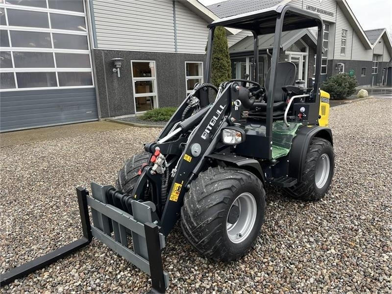 Pitbull X24-26V med lyspakke og 400mm hjulmontering. - 紧凑型装载机:图3 Pitbull X24-26V med lyspakke og 400mm hjulmontering. - 紧凑型装载机:图3