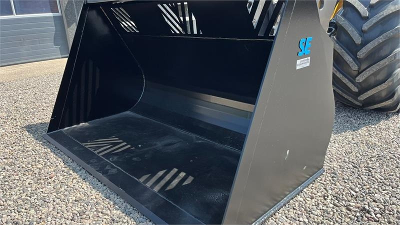 SE AB 4m3 skovl med Volvo beslag på. Den er 2.75m - 铲斗 适用于 建筑机械:图3 SE AB 4m3 skovl med Volvo beslag på. Den er 2.75m - 铲斗 适用于 建筑机械:图3