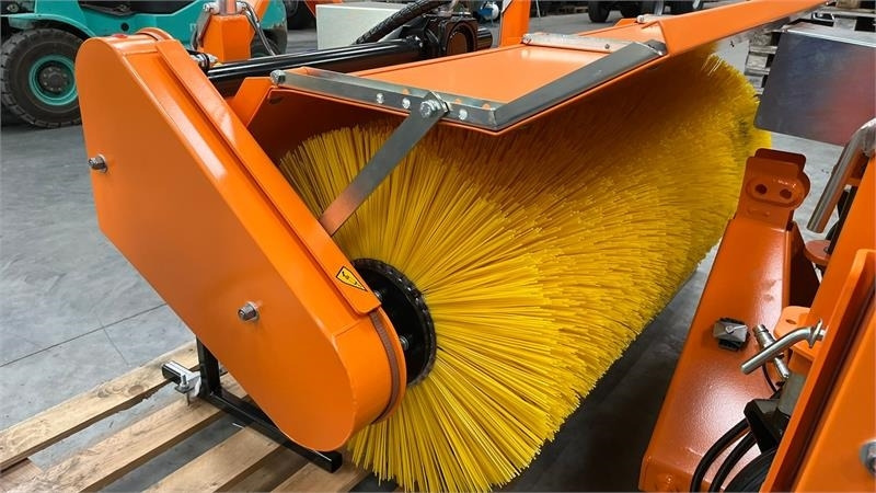 Thyregod TK 1600 PTO, med hydraulisk sving. - 扫地机:图5 Thyregod TK 1600 PTO, med hydraulisk sving. - 扫地机:图5