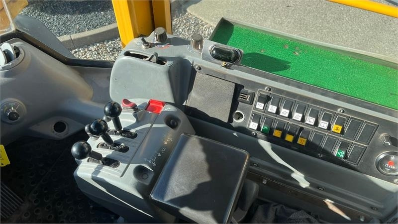 Volvo L70E Med hurtigskift og centralsmørring - 轮式装载机:图5 Volvo L70E Med hurtigskift og centralsmørring - 轮式装载机:图5