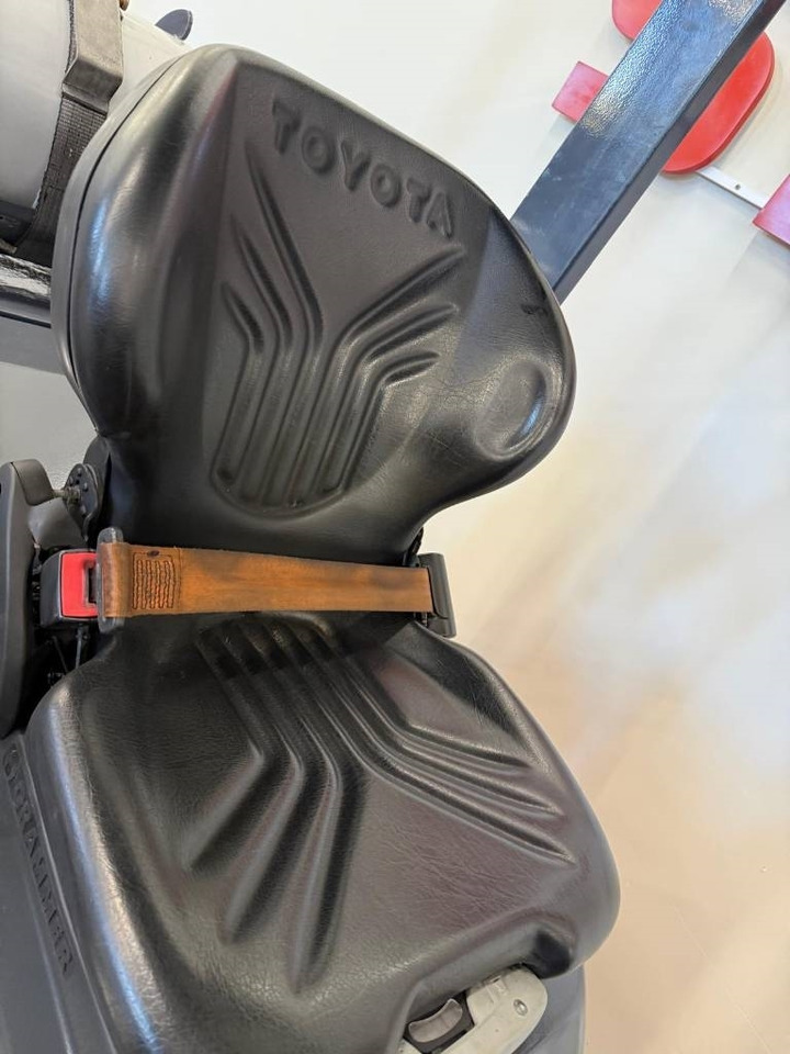 Toyota 11051 - 8FBE15T - 电动叉车:图5 Toyota 11051 - 8FBE15T - 电动叉车:图5