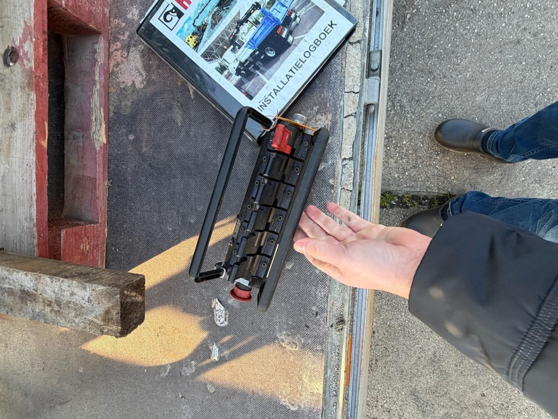 Hiab 112 RADIO REMOTE - 装载起重机 适用于 卡车:图3 Hiab 112 RADIO REMOTE - 装载起重机 适用于 卡车:图3